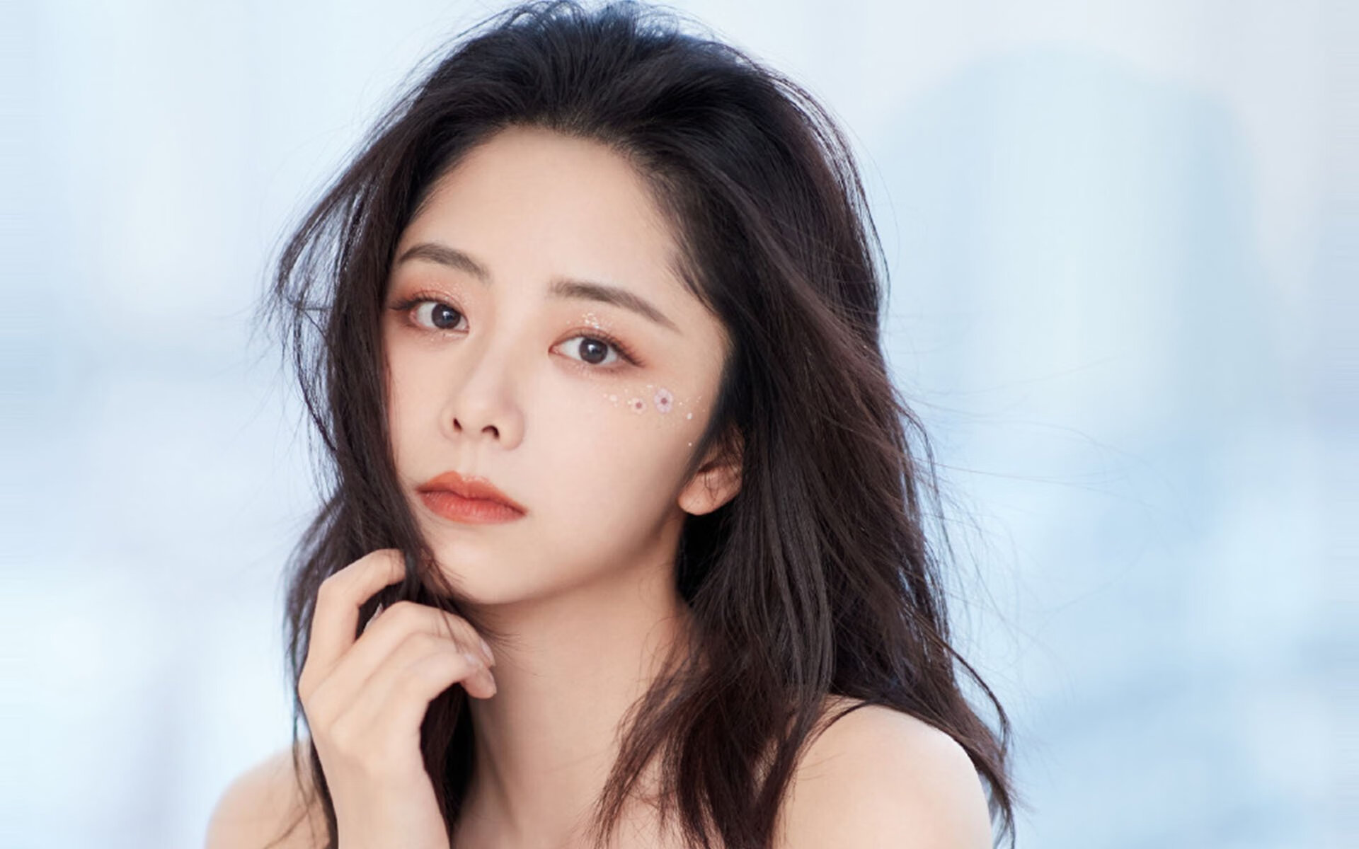 羽毛球全明星表演赛公益与竞技并重，羽毛球比赛人员名单